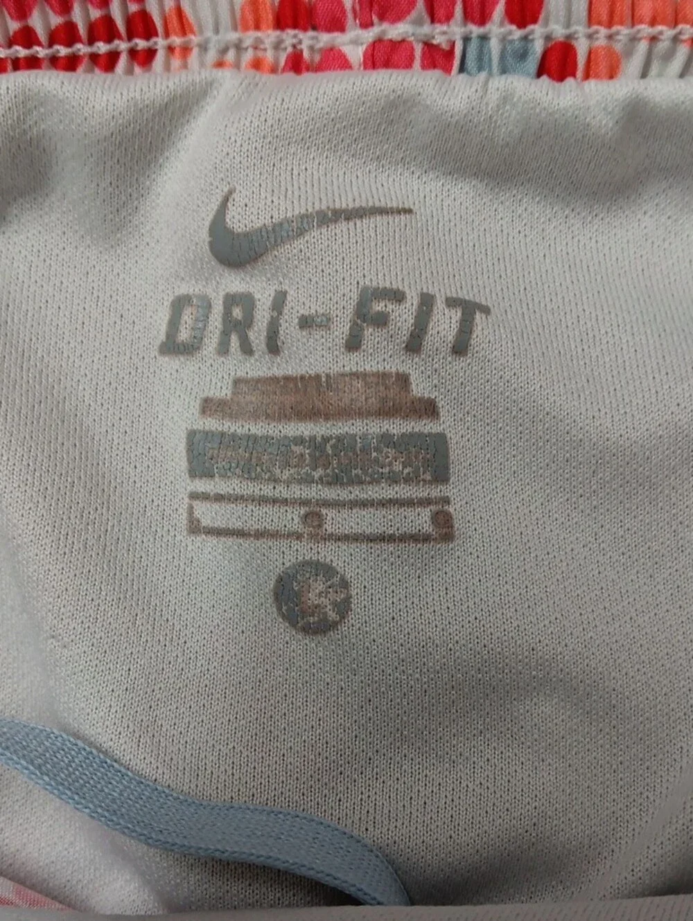 Nike gorls athletic